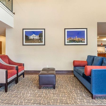 Comfort Suites San Antonio Airport North Eksteriør billede