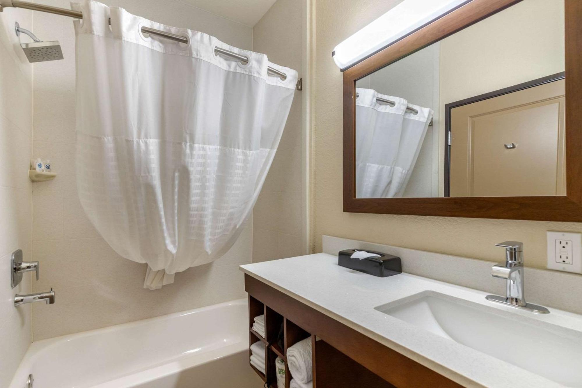 Comfort Suites San Antonio Airport North Eksteriør billede